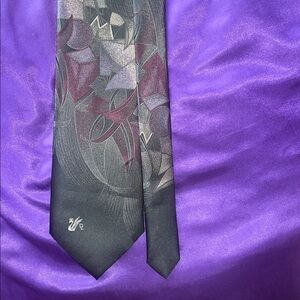 Vintage made in USA Don Loper men’s tie Elegant Black and Purple